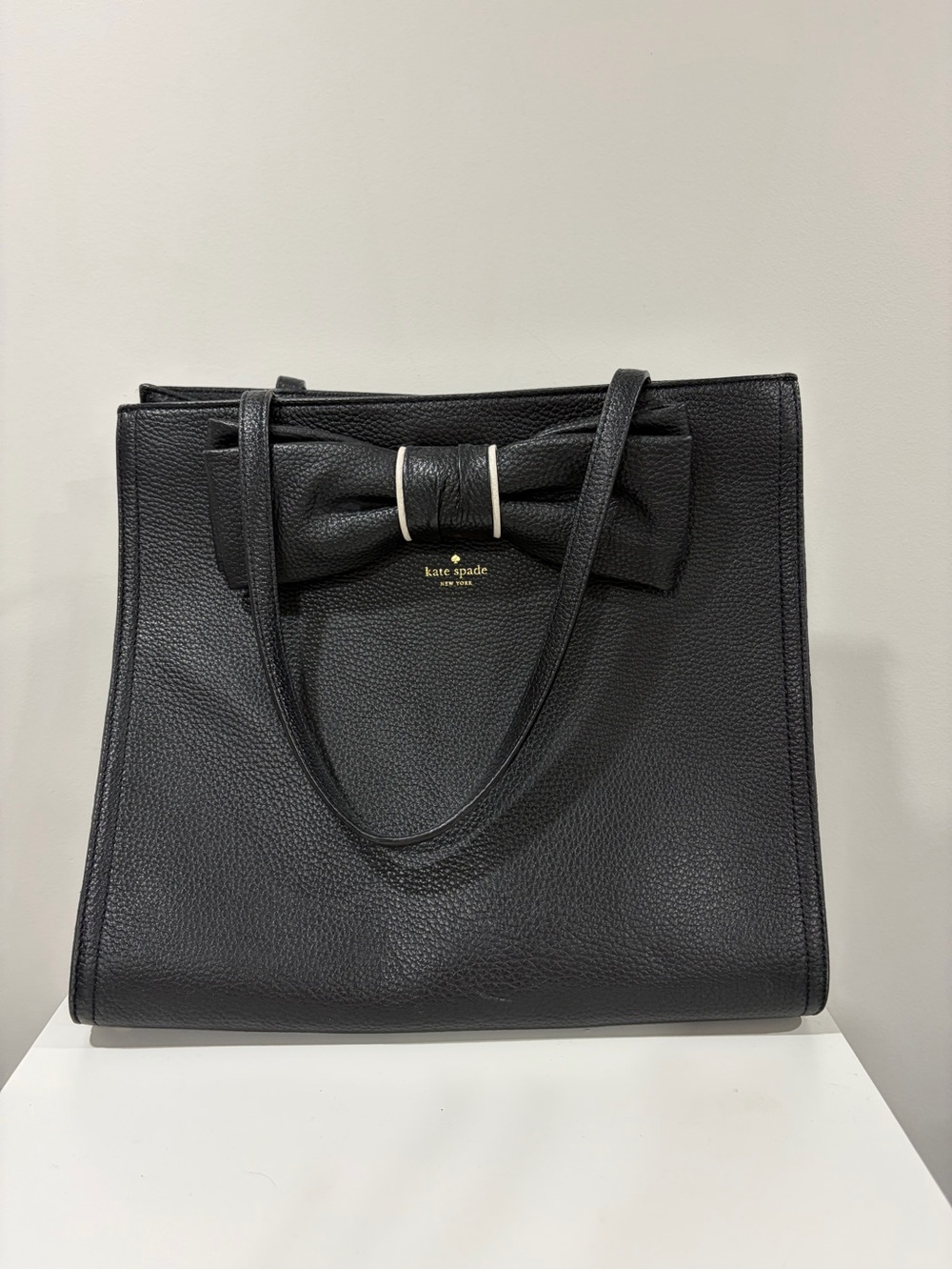 kate spade New York Black Leather Bow Tote